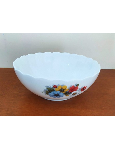 Ciotola-in-vetro-bianco-Arcopal-france-con-bordo-smerlato-e-fiori