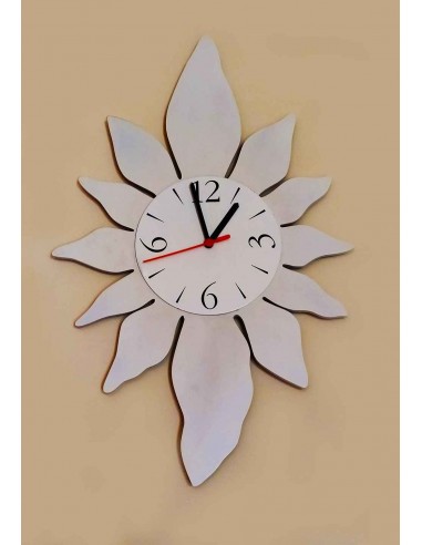Orologio-da-parete-in-legno-a-forma-di-sole-bianco-e-artigianale