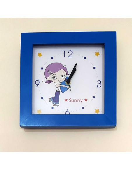Orologio-da-parete-per-bambini-quadrato-blu-modello-Sunny