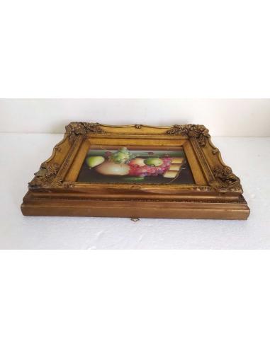 Quadro-natura-morta-con-frutta-e-uva-elegante-cornice-dorata-lavorata-3