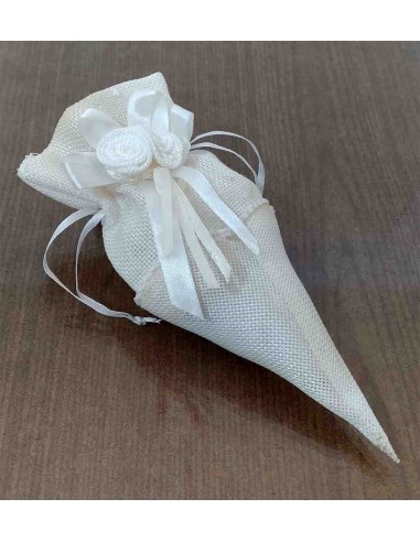 Cono-portaconfetti-in-juta-con-rose-di-stoffa-Bianco