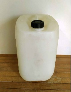 Taniche-lattine-in-plastica-bianca-vuote-impilabili-da-20-kg 2