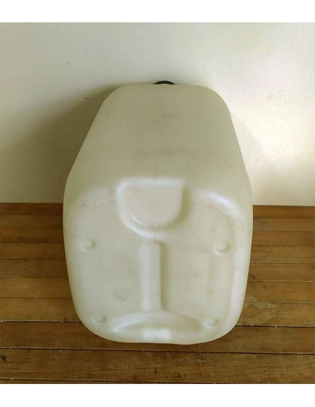 Taniche-lattine-in-plastica-bianca-vuote-impilabili-da-20-kg-5