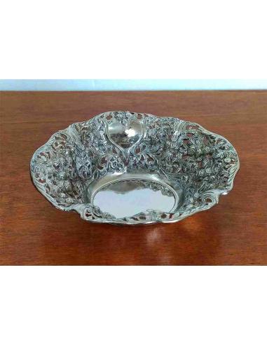 Cestino-vintage-traforato-in-silver-plate-con-rose-a-rilievo-15.4x13.5xh4.4-cm-2