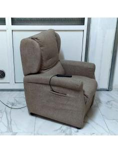 Poltrona Alzapersona Vitarelax Romeo 2 Motori Elettrica PMUA006 vista frontale 2