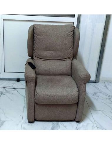 Poltrona Alzapersona Vitarelax Romeo 2 Motori Elettrica PMUA006 vista frontale