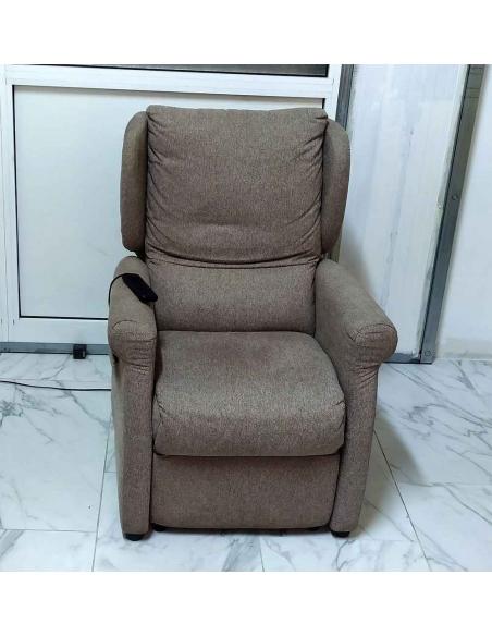 Poltrona Alzapersona Vitarelax Romeo 2 Motori Elettrica PMUA006 vista frontale
