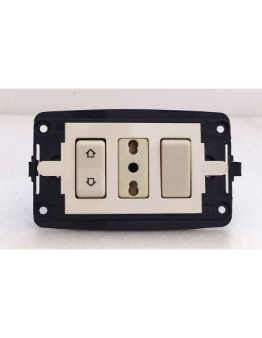 Adattatore Bianco per Scatola 503 da Magic a Placca ARC | 3 Posti, montato su supporto Art.1800.