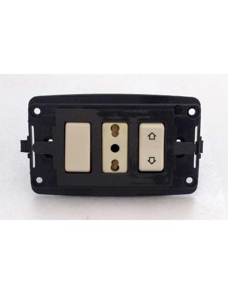 Adattatore Nero per Scatola 503 da Magic a Placca ARC | 3 Posti, montato su supporto Art.1800.
