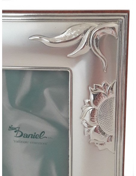 Cornice Portafoto in argento Girasoli 12x15-Particolare Cornice A