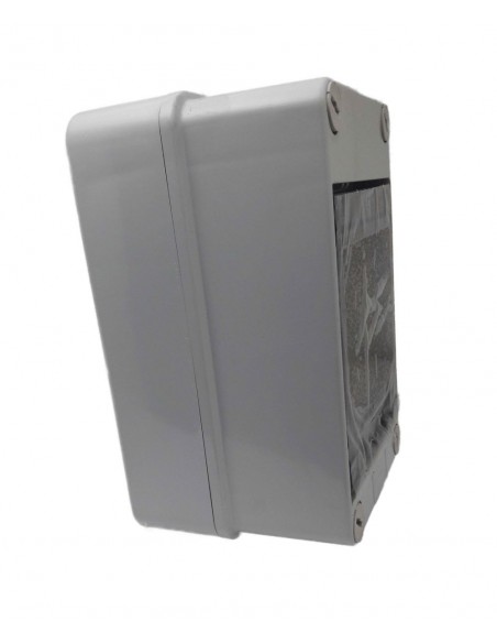 Centralino-Gewiss-stagno-da-parete-4-moduli-IP55-con-porta-fumè-6