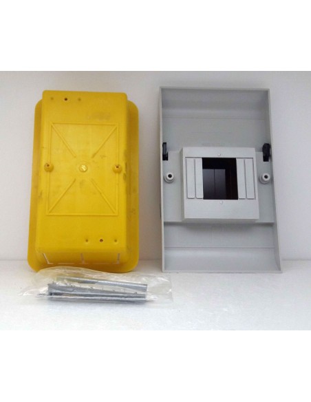 Centralino-da-incasso-4-moduli-con-portello-fume-ip20-2