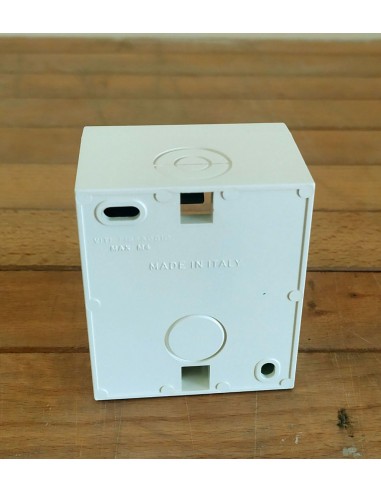 Scatola-contenitore-a-parete-Ave-1-Modulo8