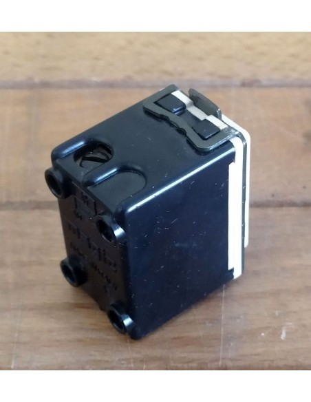 Presa-telefonica-Bticino-magic-TCC5021-4