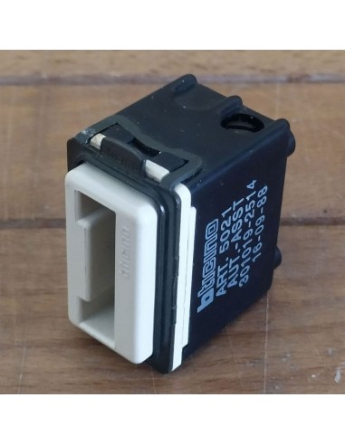 Presa-telefonica-Bticino-magic-TCC5021-1