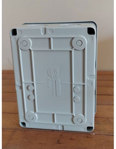 Centralino-a-parete-92.04-8