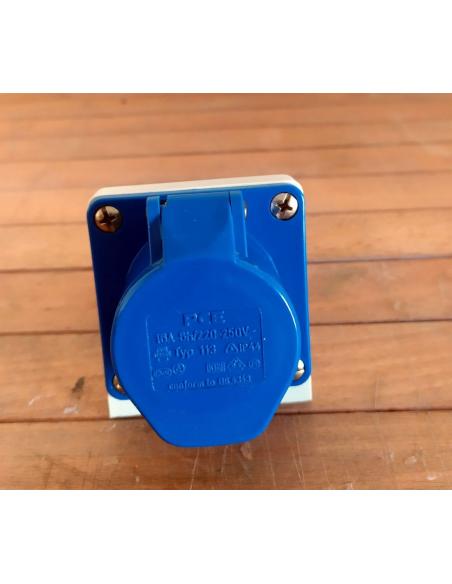 Presa-elettrica-CEE-da-parete-inclinata-2P+T16A-220V-IP44-3