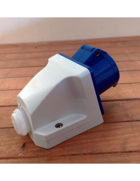 Presa-elettrica-CEE-da-parete-inclinata-2P+T16A-220V-IP44-5
