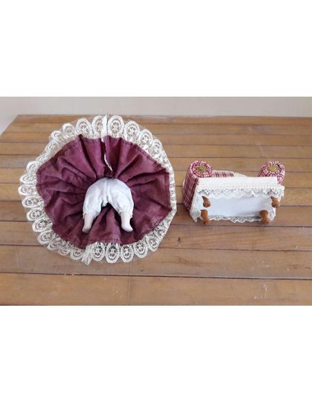 Bambola-Ceramica-Collezione-con-Poltrona-bordo'-3