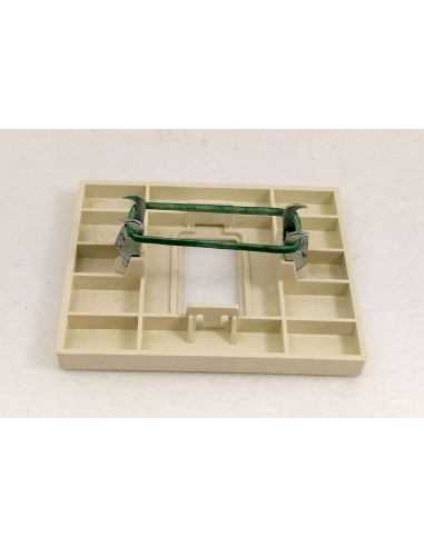 Placca-autoportante-per-scatola-tonda-1-posto-b