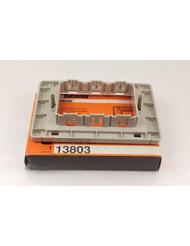 Supporto-in-resina-3-posti-Bticino-Tekne-4
