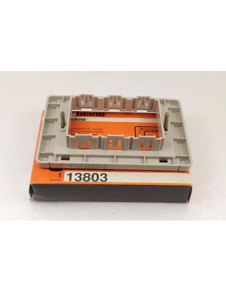 Supporto-in-resina-3-posti-Bticino-Tekne-4
