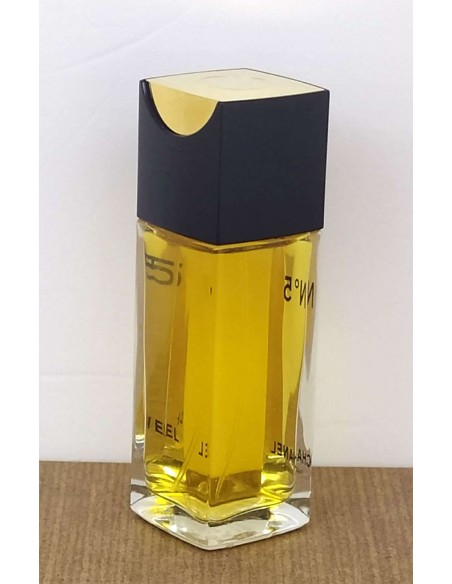 Chanel-N°5-Eau-de-Toilette-50ml5
