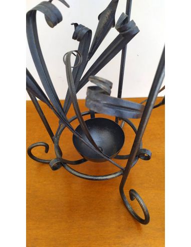 Portaombrelli-in-ferro-battuto-nero-con-calle-2