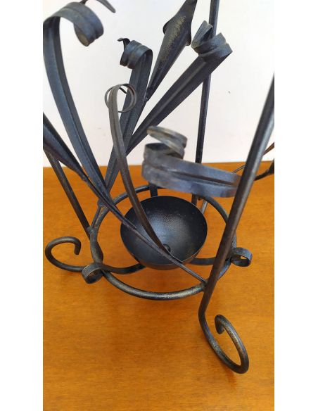 Portaombrelli-in-ferro-battuto-nero-con-calle-2