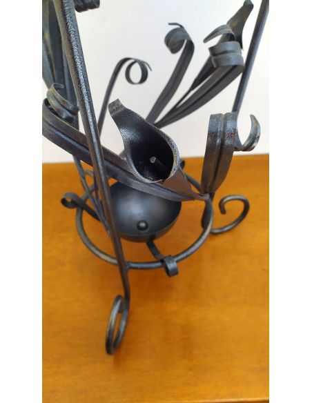 Portaombrelli-in-ferro-battuto-nero-con-calle-3