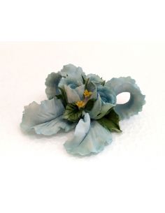 Bouquet-Fiori-con-fiocco-in-Capodimonte-celeste-piccolo 2