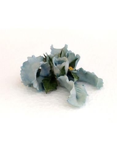 Bouquet-Fiori-con-fiocco-in-Capodimonte-celeste-piccolo-2