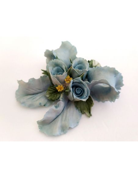 Bouquet-Fiori-con-fiocco-in-Capodimonte-celeste-piccolo-5