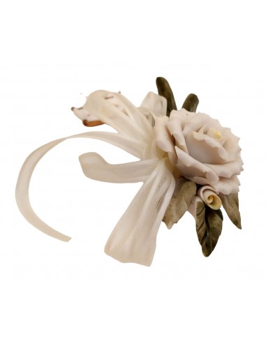 Fiore-porcellana-con-spilla-2