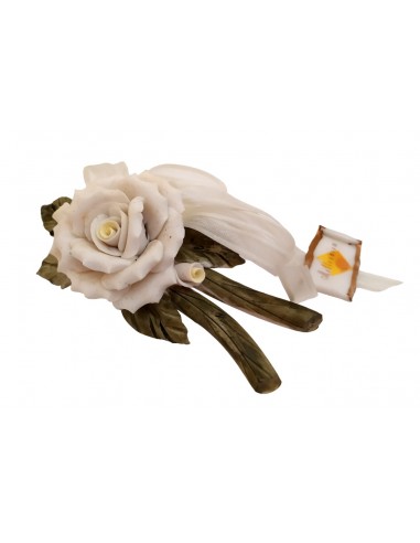 Fiore-porcellana-con-spilla-4