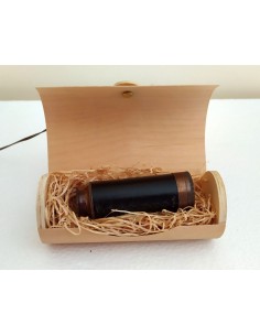 Binocolo-con-astuccio-cilindrico-stile-legno-chiaro 2