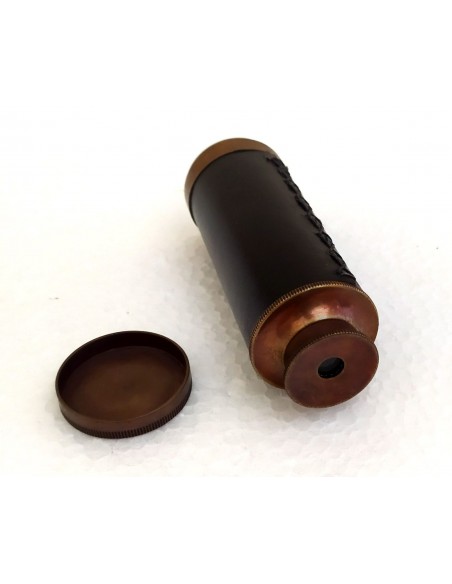 Binocolo-con-astuccio-cilindrico-stile-legno-chiaro-7