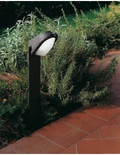 Plafoniera-GocciaGong-ovale-Art.6210NE-esempio-di-installazione inclinata.