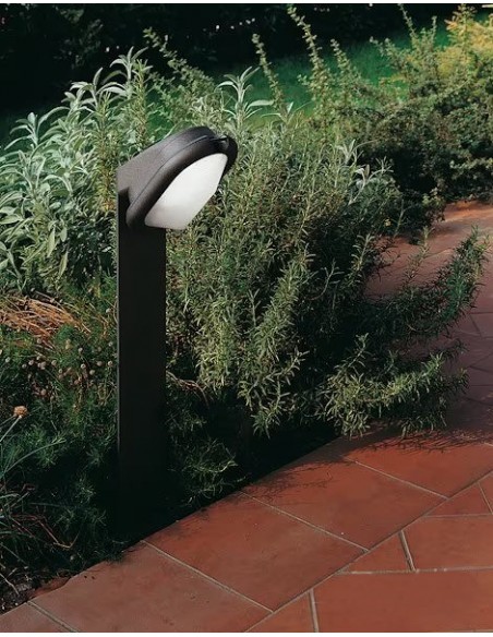 Plafoniera-GocciaGong-ovale-Art.6210NE-esempio-di-installazione inclinata.