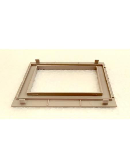 Placca-Mostrina-grigio-sabbia-3-posti-Bticino-TEKNE-1