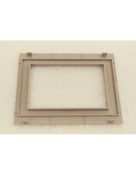 Placca-Mostrina-grigio-sabbia-3-posti-Bticino-TEKNE-3