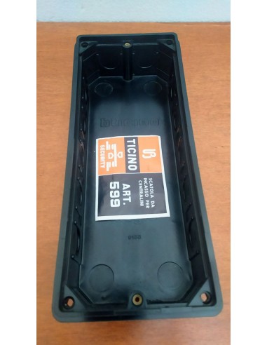 Scatola-ad-incasso-in-plastica-nera-per-centralini-magic-Bticino-originale-Tcc-599-4