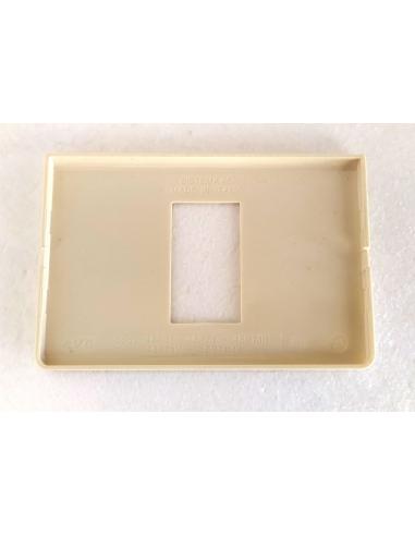 Placca-ave-1-posto-blanc-sistema-45-in-resina-bianco-panna-1