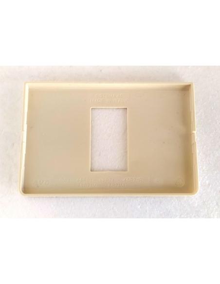 Placca-ave-1-posto-blanc-sistema-45-in-resina-bianco-panna-1