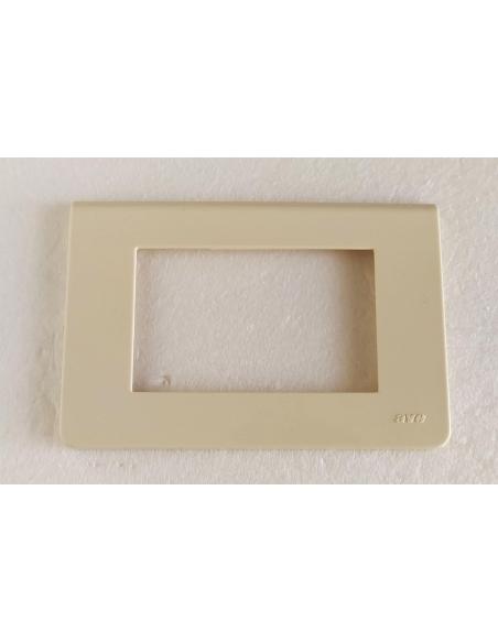 Placca-ave-3-posti-blanc-sistema-45-in-resina-bianco-panna