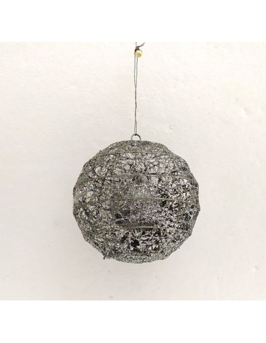Sfera-decorativa-filigranata-in-ferro-color-argento-2