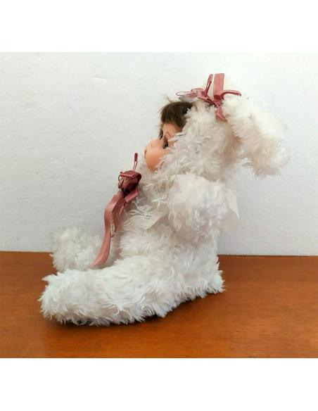 Bimbo-Pelusch-bianco-con-raso-e-viso-in-ceramica-1