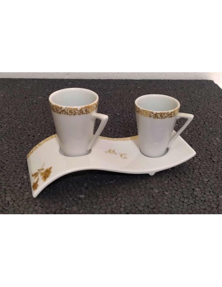 Tazzine-caffe-in-coppia-con-piatto-onda-limoge-bianco-e-oro