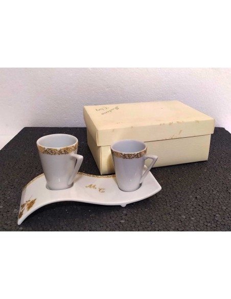 Tazzine-caffe-in-coppia-con-piatto-onda-limoge-bianco-e-oro-9