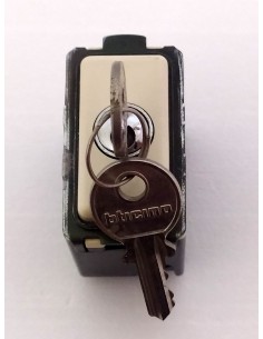 Deviatore-a-chiave-Bticino-Magic-10a-250v-Art5007D 2